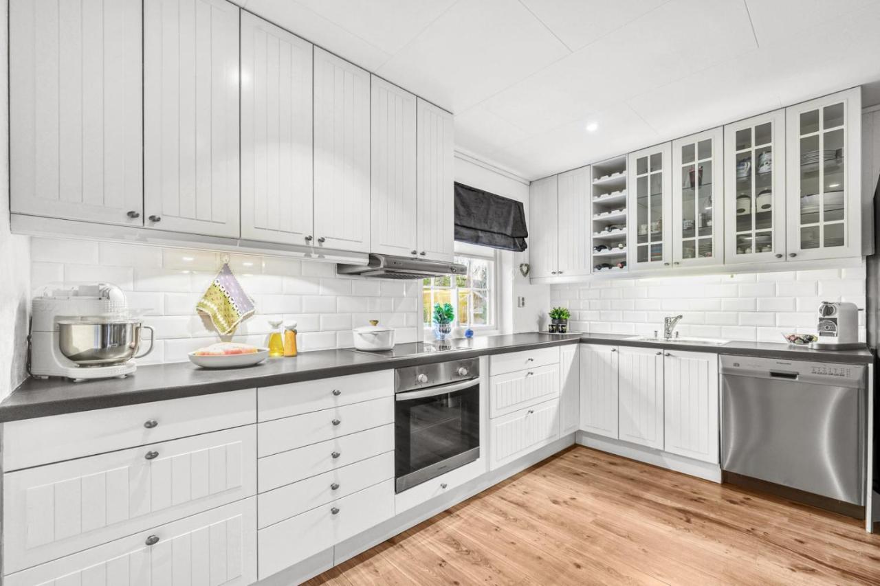 Private Room In Shared Apartment Trondheim Esterno foto